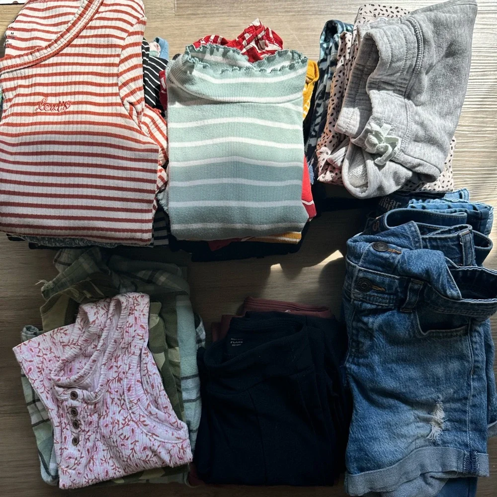 Daisy Black Velvet Kids Dress - Picture 13 of 15